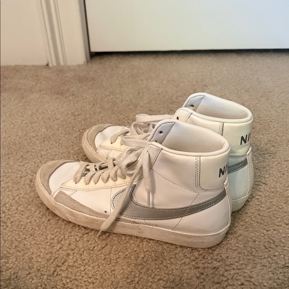 Nike White Women and Gray High-Tops